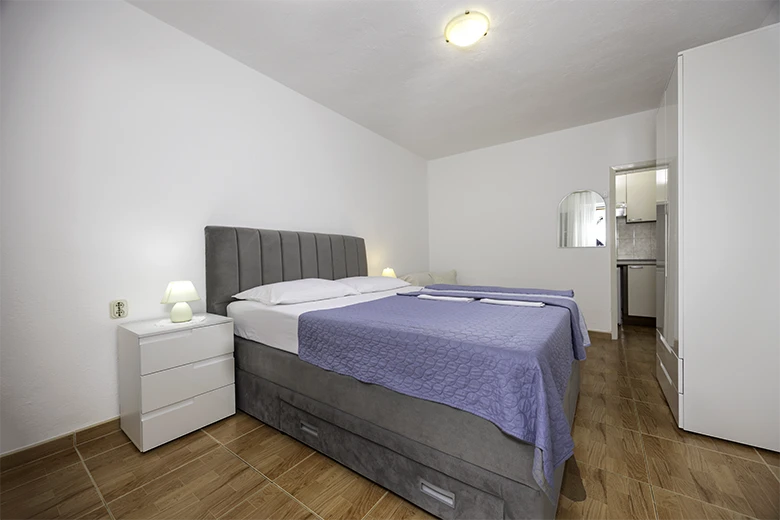Apartments Villa Ambasador, Brela - bedroom
