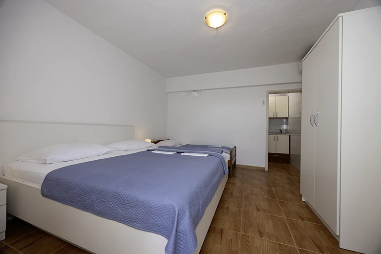 Apartments Villa Ambasador, Brela - bedroom