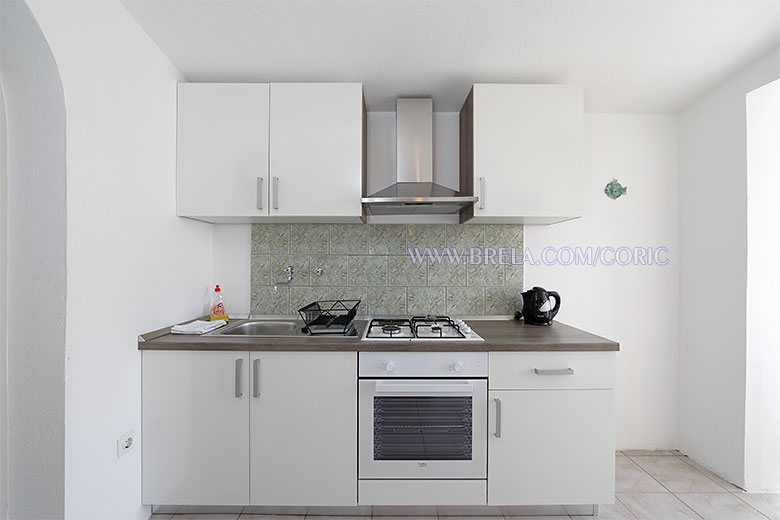 Apartments �ori�, Brela - kitchen