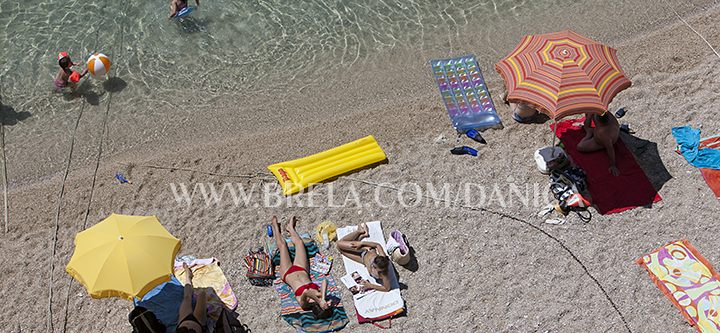 Detail from beach Podra�e, Brela
