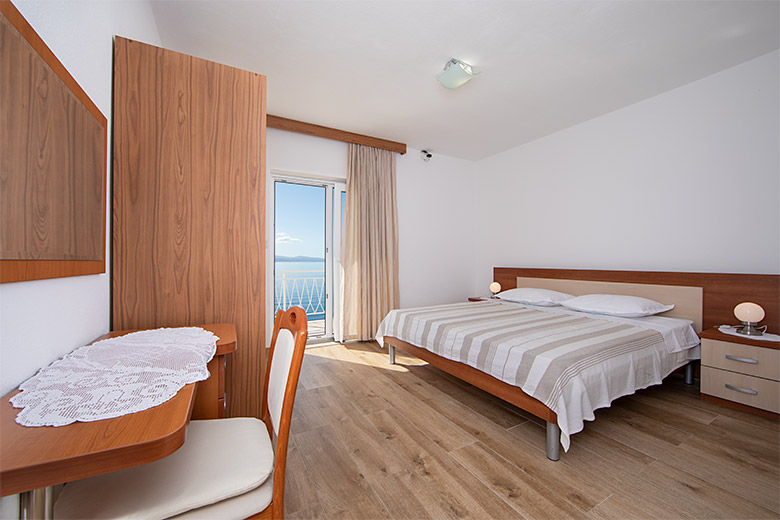 Apartments Dragutin Brela - bedroom