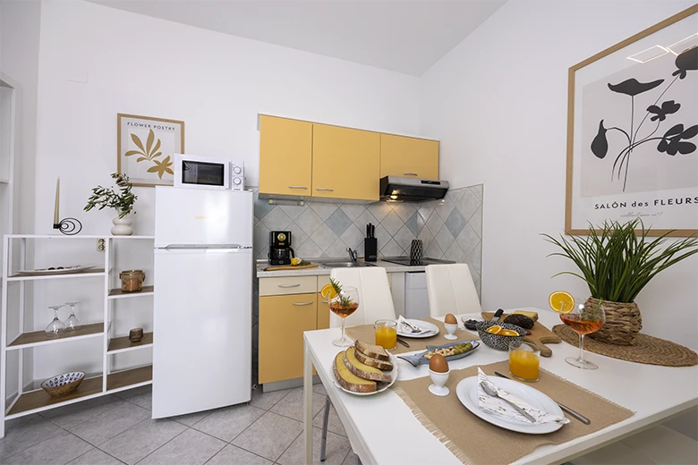 Apartments StoMarica, Brela - dining room