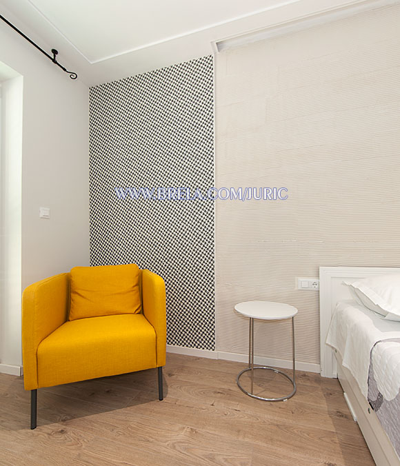 Apartments Juri�, Brela Soline - Stuhl in Schlafzimmer