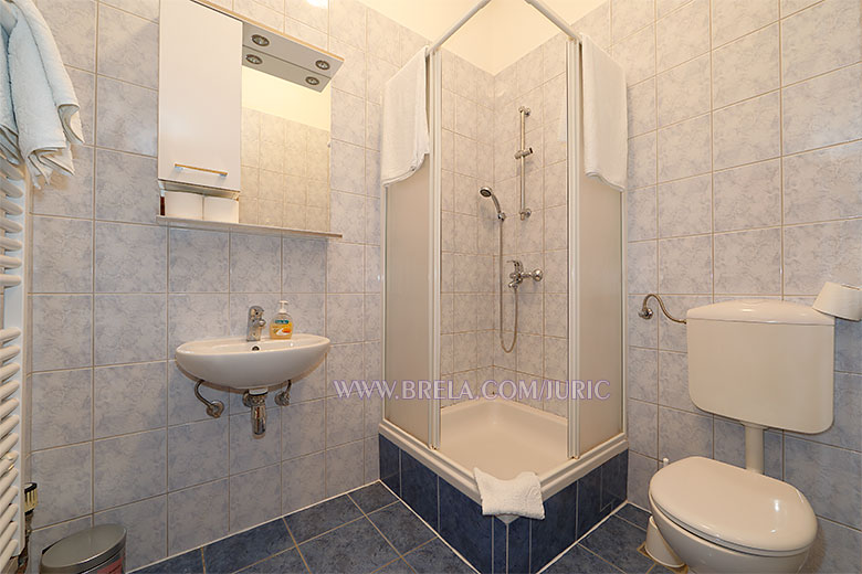 apartments Juri�, Brela - bathroom