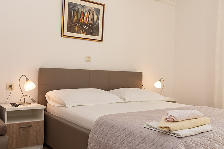 Apartments Kate, Brela - bedroom