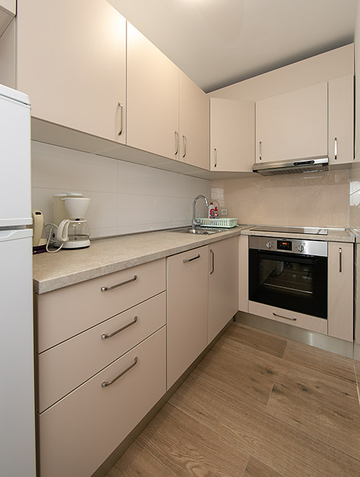 Apartments Kate, Brela - kitchen