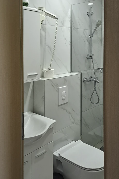 Apartments KIS Zelić, Brela - bathroom, Badezimmer