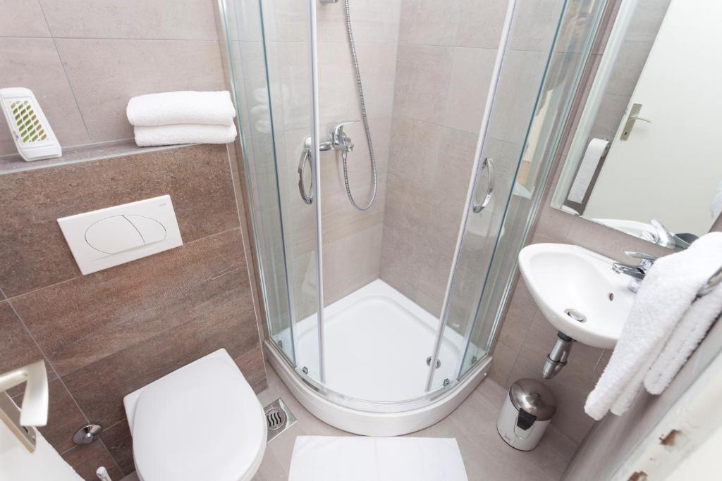 apartments Ledić, Brela - bathroom