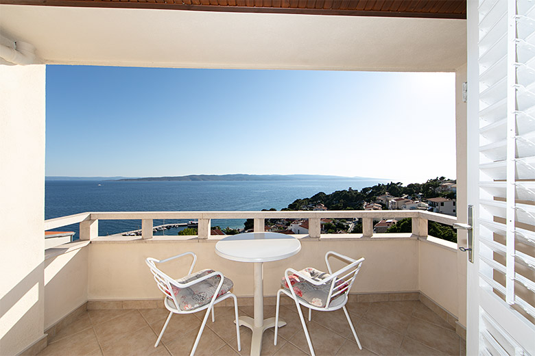 baclony with seaview