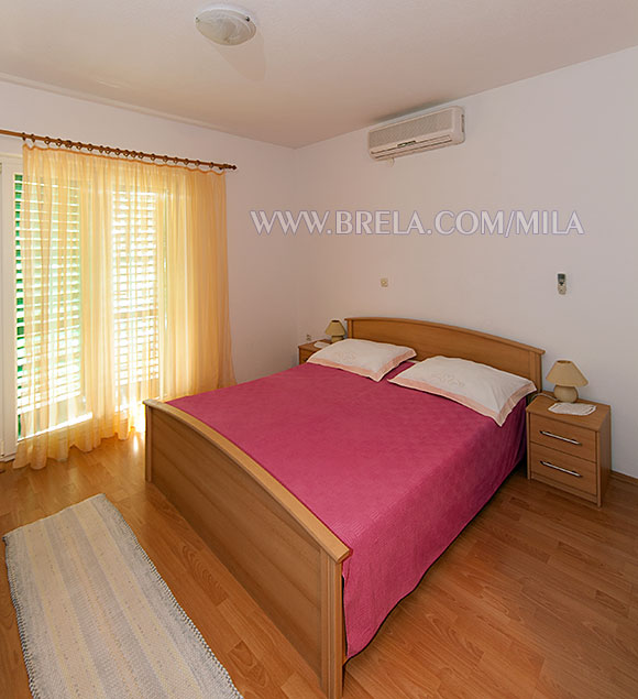 krevet u drugoj spava�oj sobi - bed in second bedroom