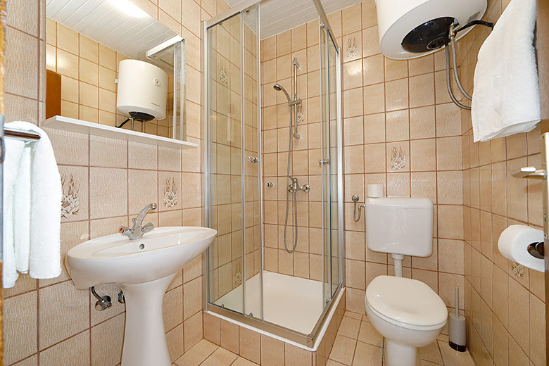 apartments Ru�ica, Brela - bathroom