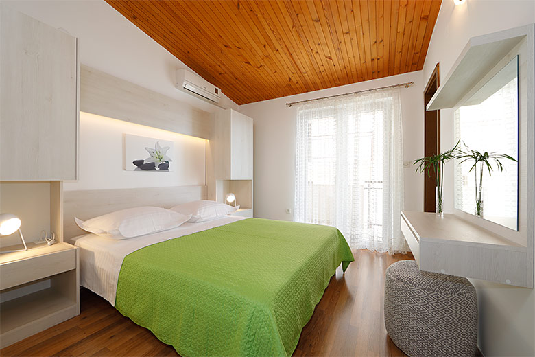 apartments Ru�ica, Brela - bedroom