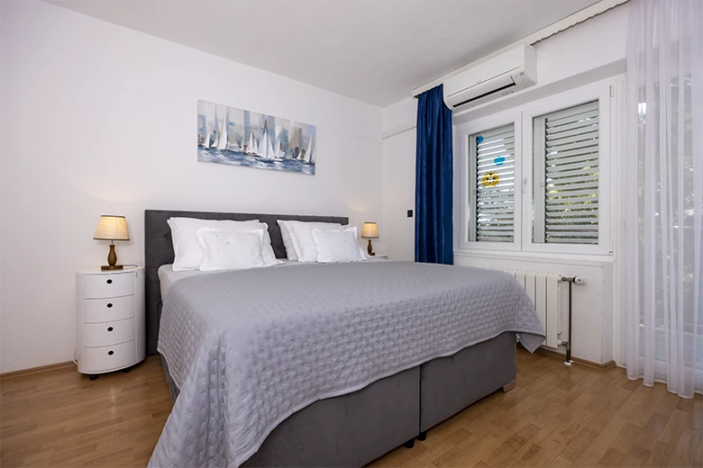 Apartments Škrabić, Brela - bedroom