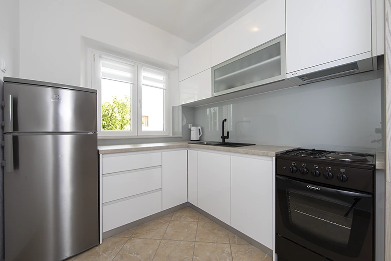 Apartments Škrabić, Brela - kitchen