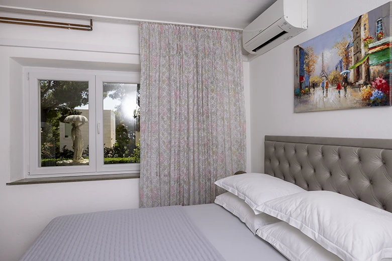 Apartments Škrabić, Brela - bedroom