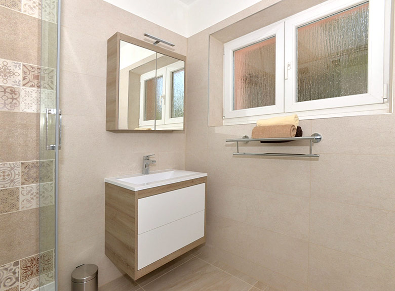 Apartments Škrabić, Brela - bathroom