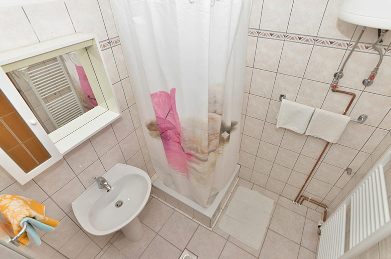 Apartments Škrabić, Brela - bathroom