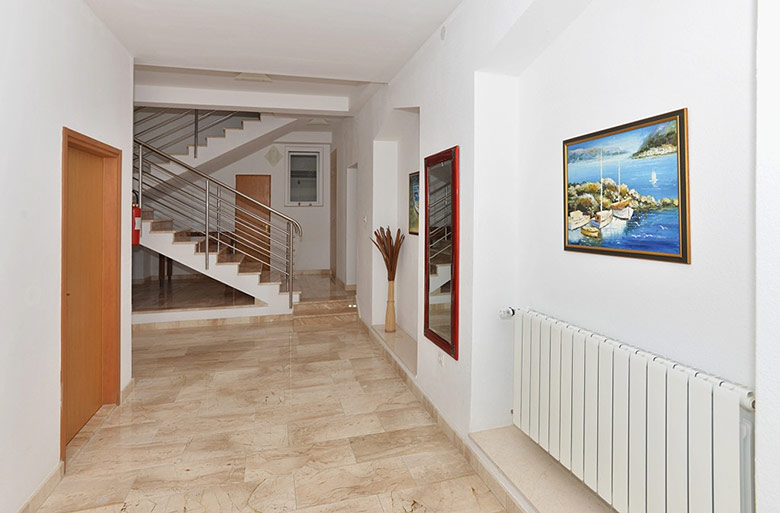 Apartments Škrabić, garden