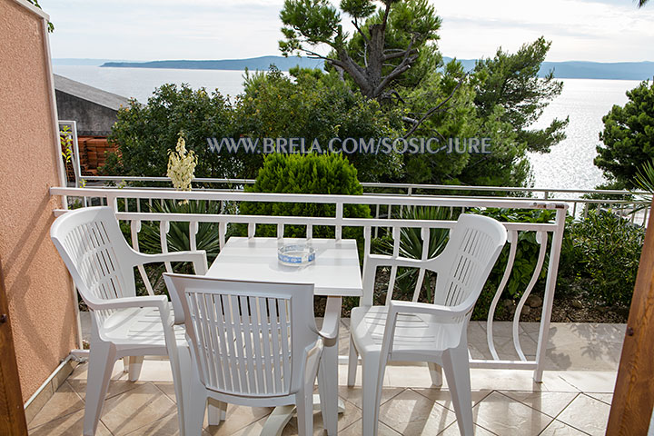apartments Jure &Scaron;o&scaron;ić, Brela - balcony with sea view