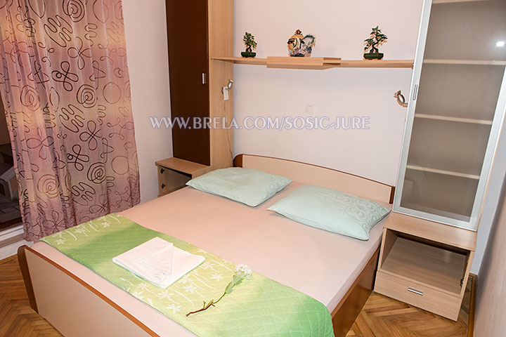 apartments &Scaron;o&scaron;ić, Brela - bed