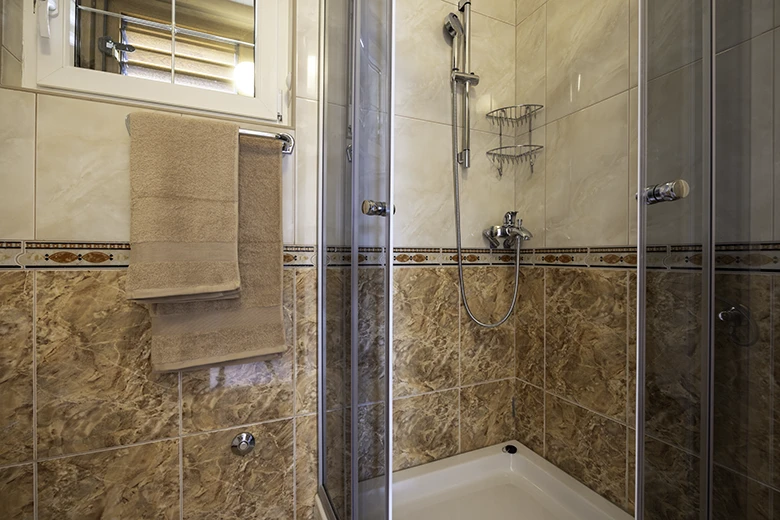 Apartments Villa kapetan Jure, Brela - bathroom