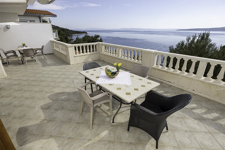 Apartments Villa kapetan Jure, Brela - terrace with panoramic sea view