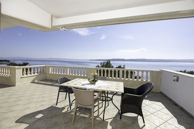 Apartments Villa kapetan Jure, Brela - terrace with panoramic sea view