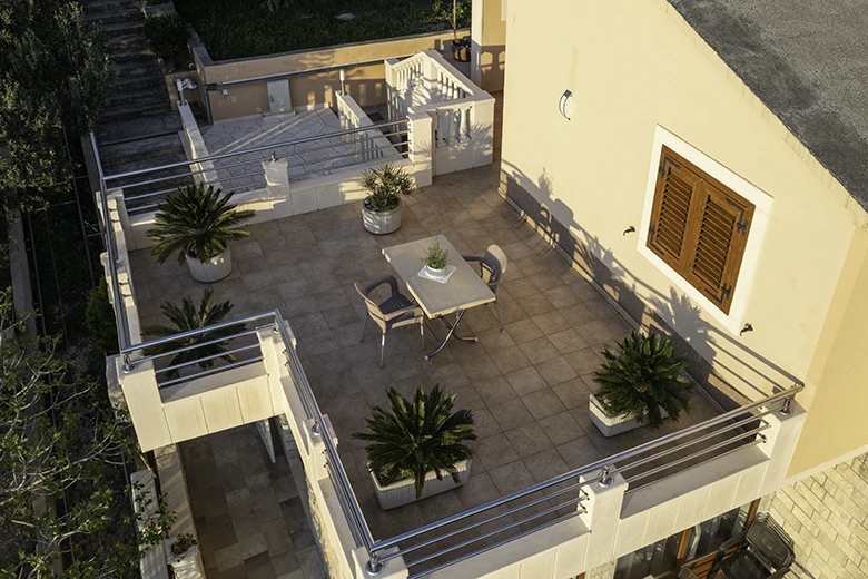 Apartments Villa kapetan Jure, Brela - terrace with panoramic sea view, aerial view