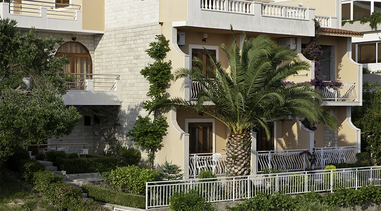 apartments kapetan Jure, Brela - house