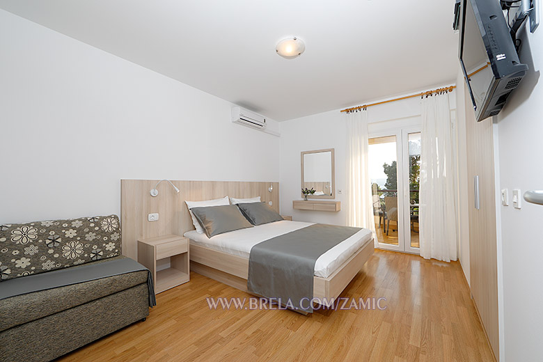 apartments Marija �ami�, Brela - bedroom