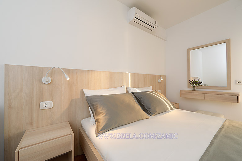 apartments Marija �ami�, Brela - bedroom