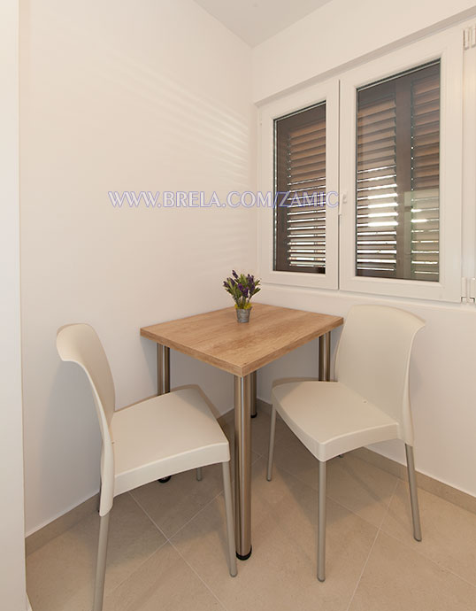 apartments Marija �ami�, Brela - dining table