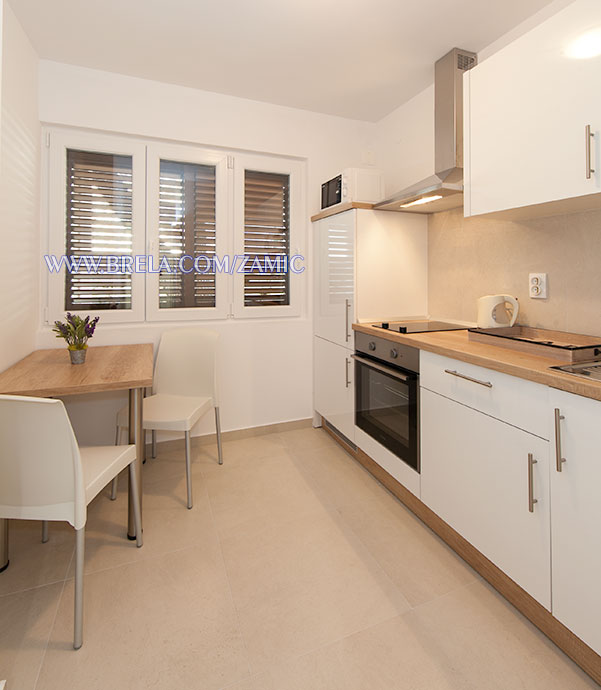 apartments Marija �ami�, Brela - kitchen