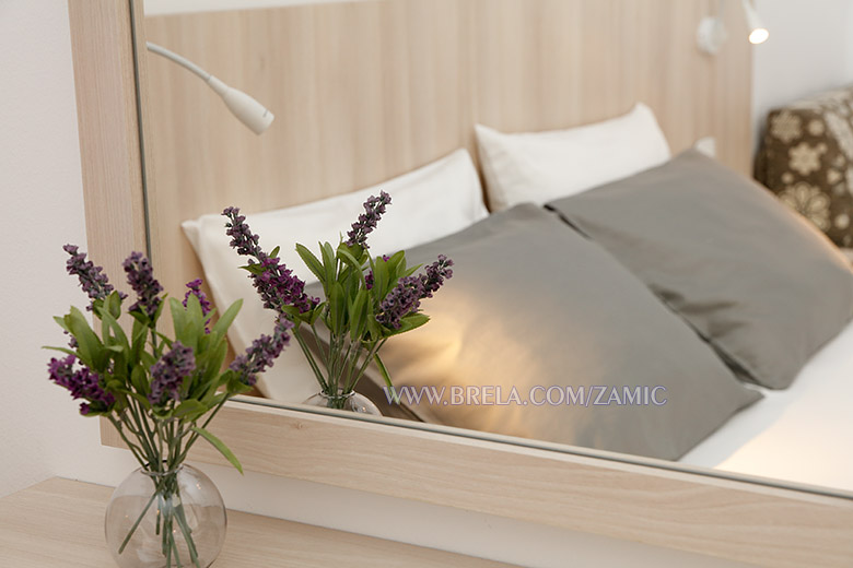 apartments Marija �ami�, Brela - mirror